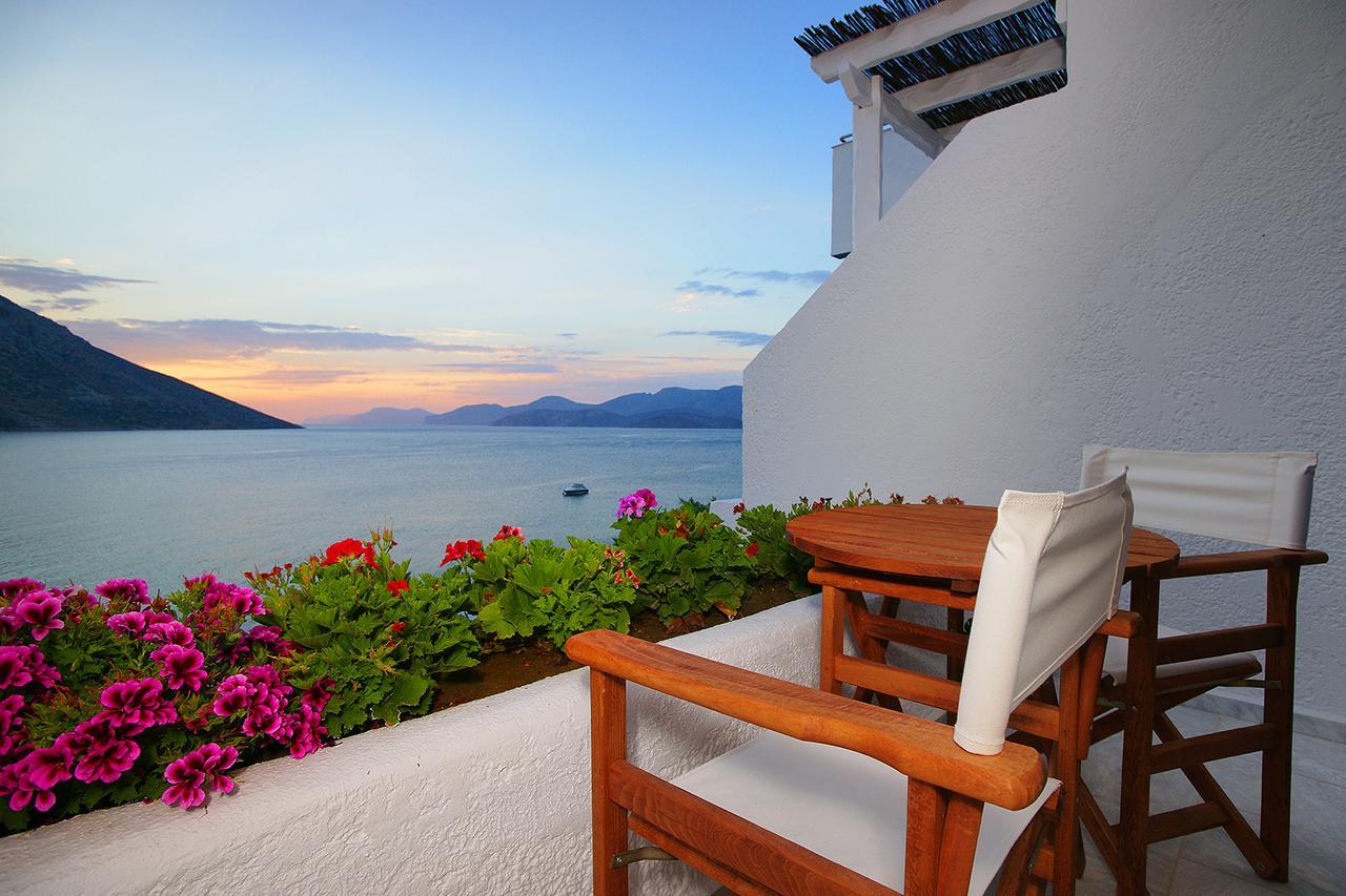 La Playa Boutique Apartments Myrties Bagian luar foto